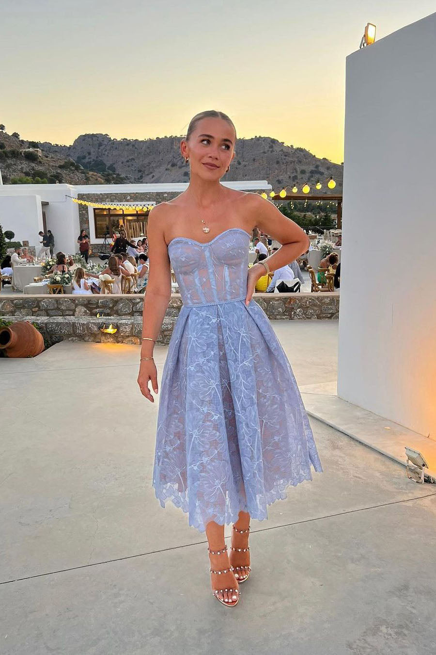 Vestito Midi Estivo Senza Spalline Romantico