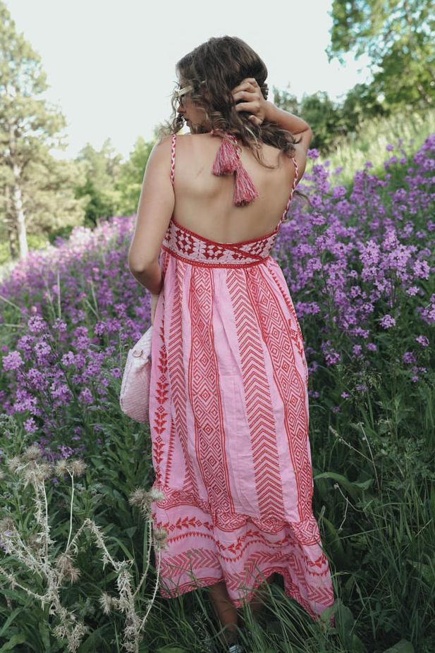 Vestito midi con stampa Naomi, ricamato e con lacci