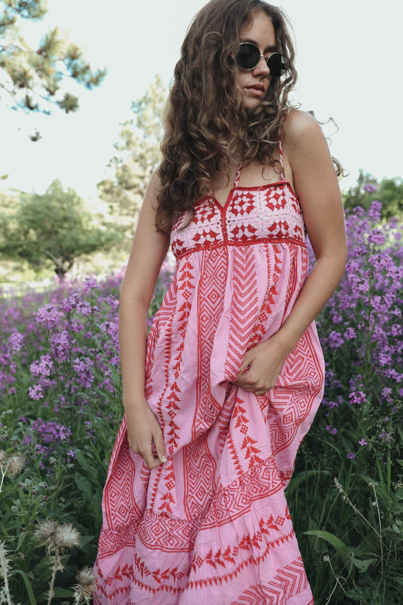 Vestito midi con stampa Naomi, ricamato e con lacci
