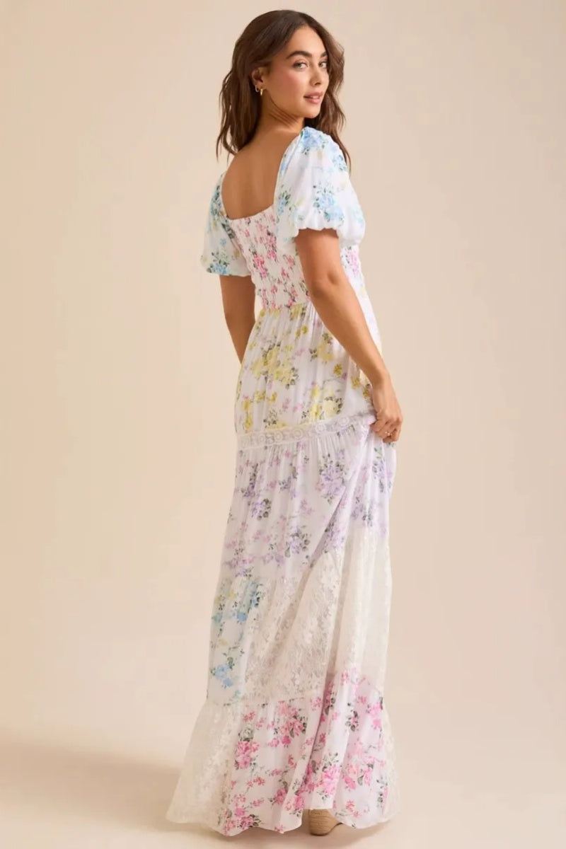 Vestito midi a trapezio con stampa floreale elegante a maniche corte
