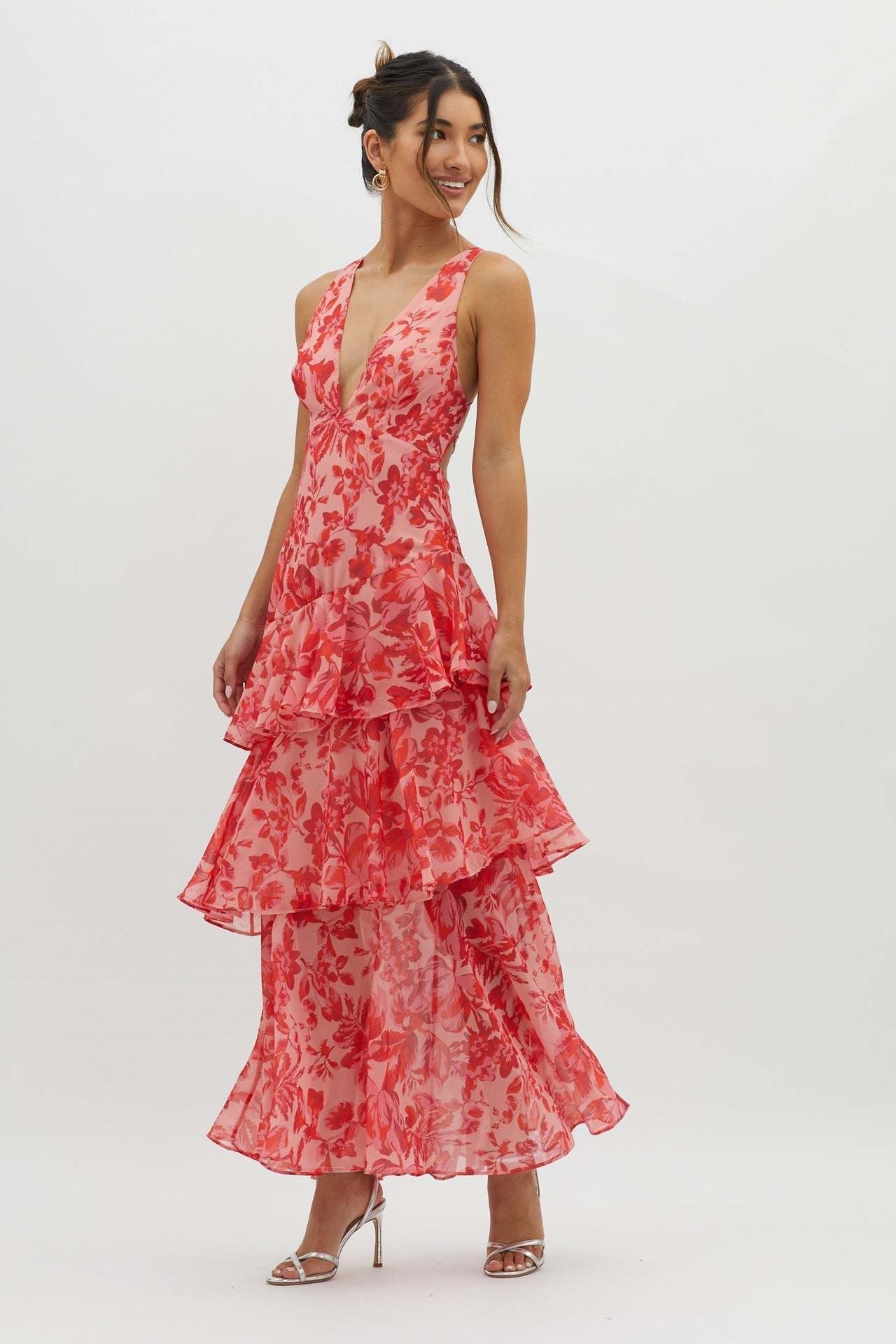 Vestito lungo con schiena a spalline e volant