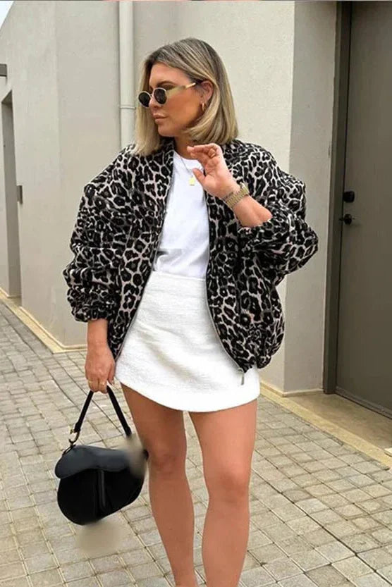 Cappotto con stampa leopardata retrò
