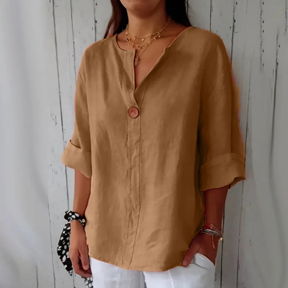 Liv – Camicia di lino rilassata con dettaglio pulsante