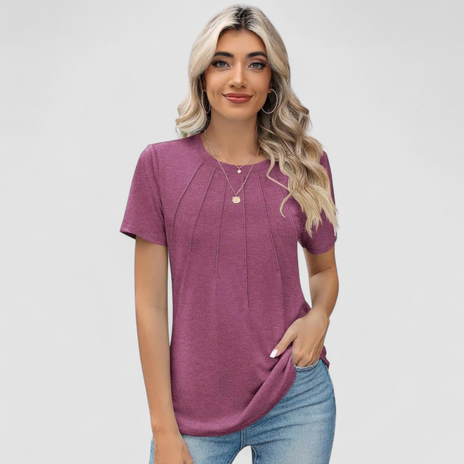 Noelie – Top a maniche corte con dettagli cuciti