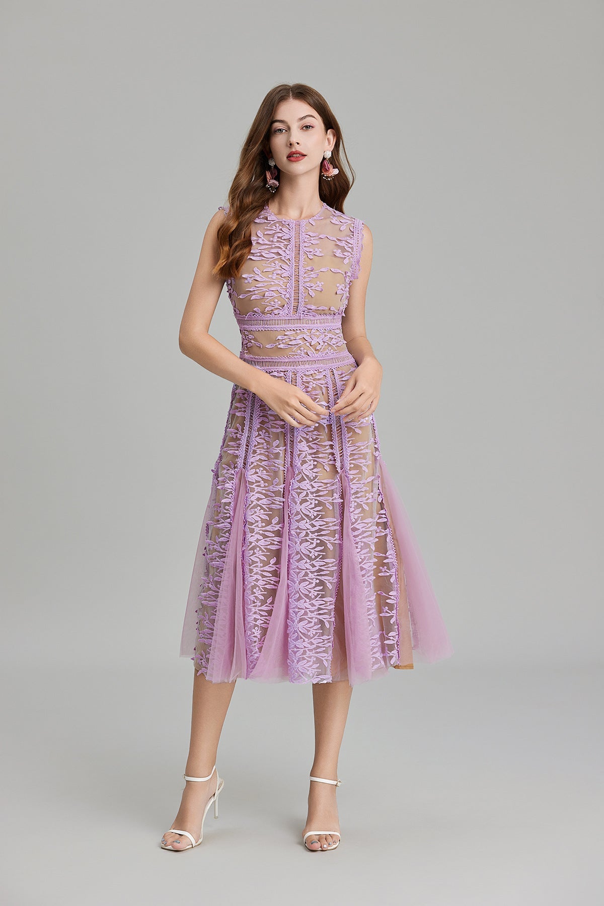 Vestito Midi in Pizzo con Collo Rotondo Maëlle Beige