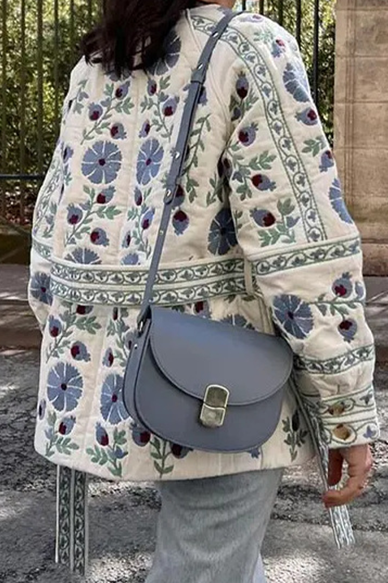 Giacca casual con fiori street, lacci, bottoni, peyote, scollo a O