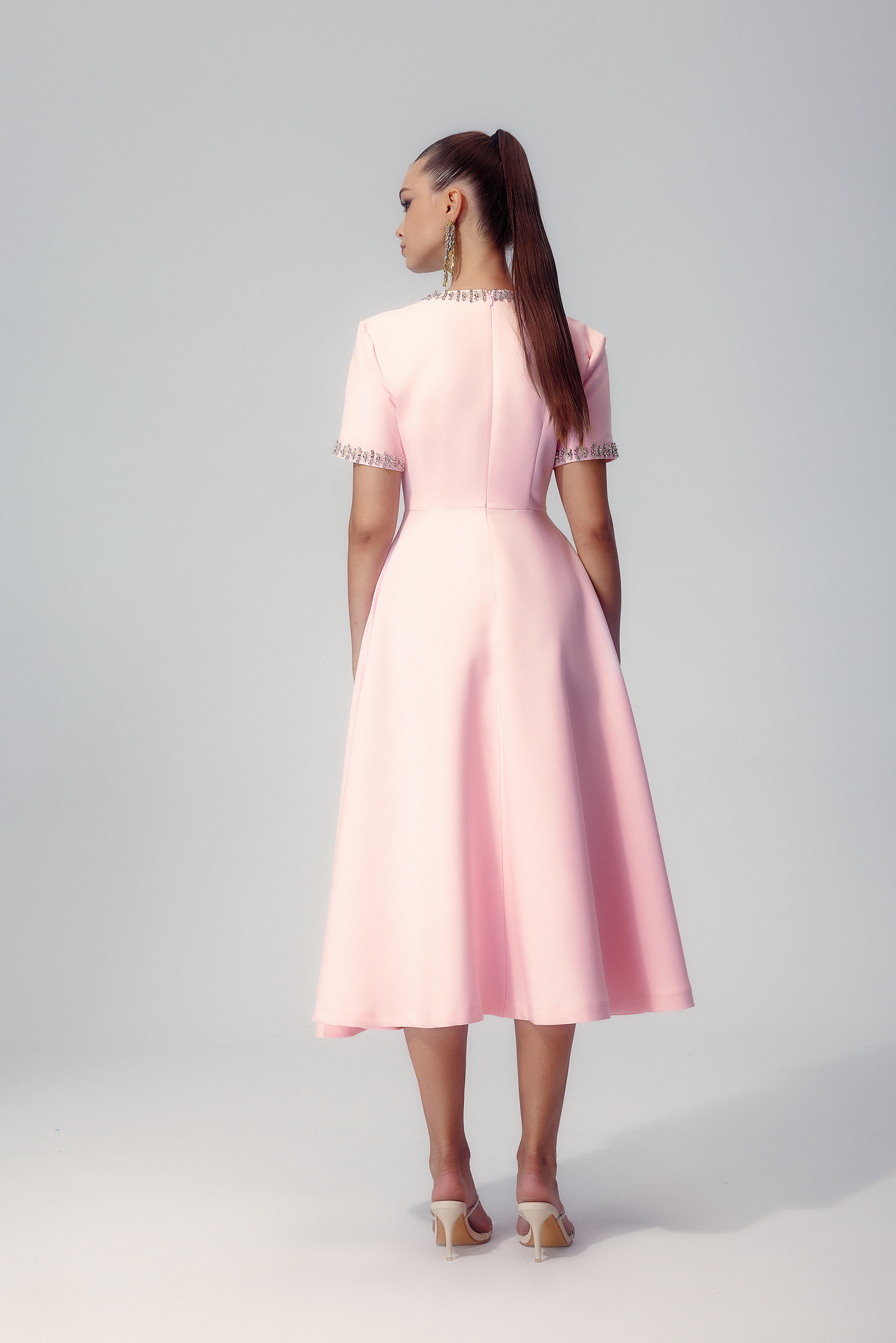 Vestito midi con fiocco Zoe e sterilgraniglie di cristallo