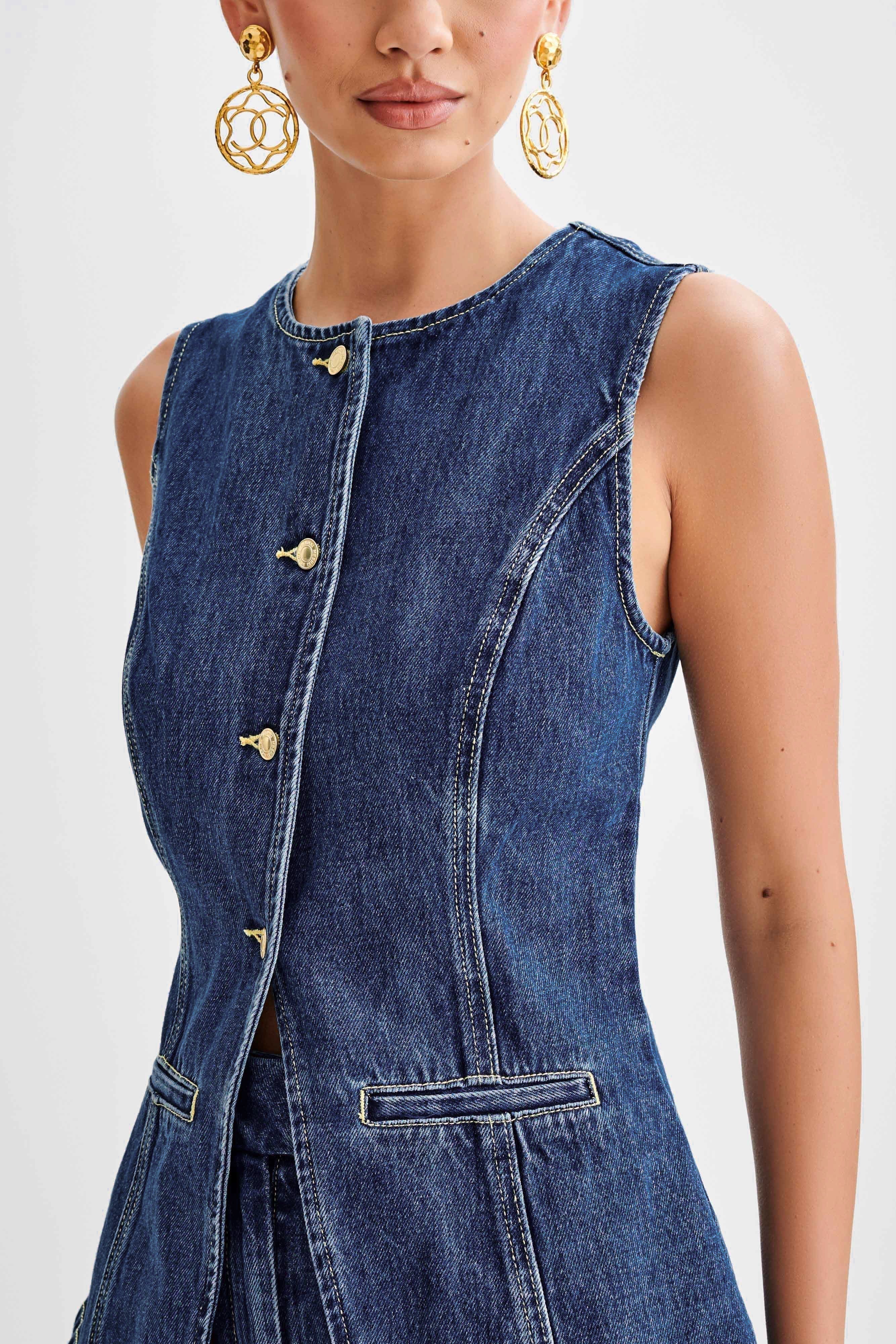Set di jeans alla moda con bottoni