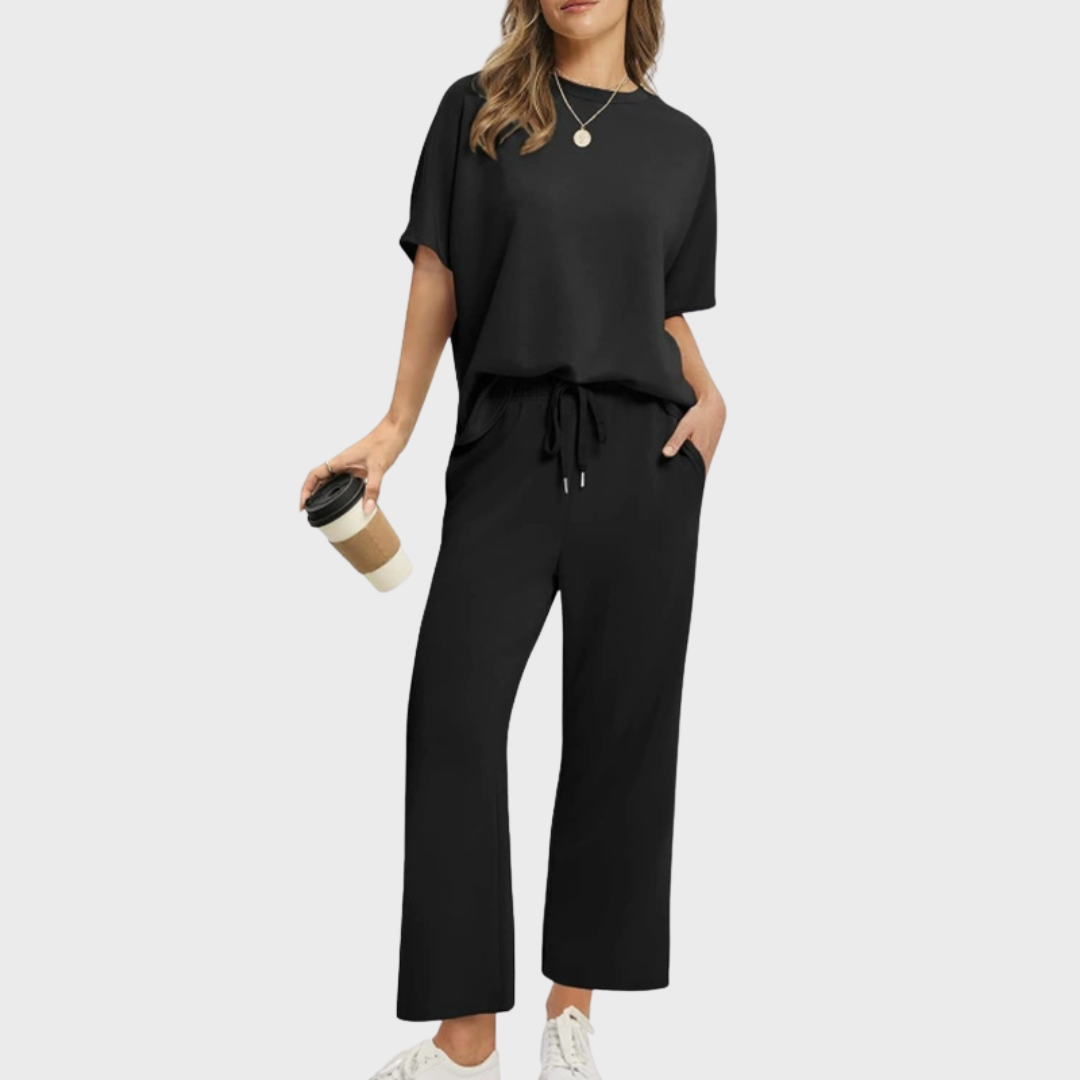 Tyra – Completo di pantaloni morbidi con silhouette rilassata
