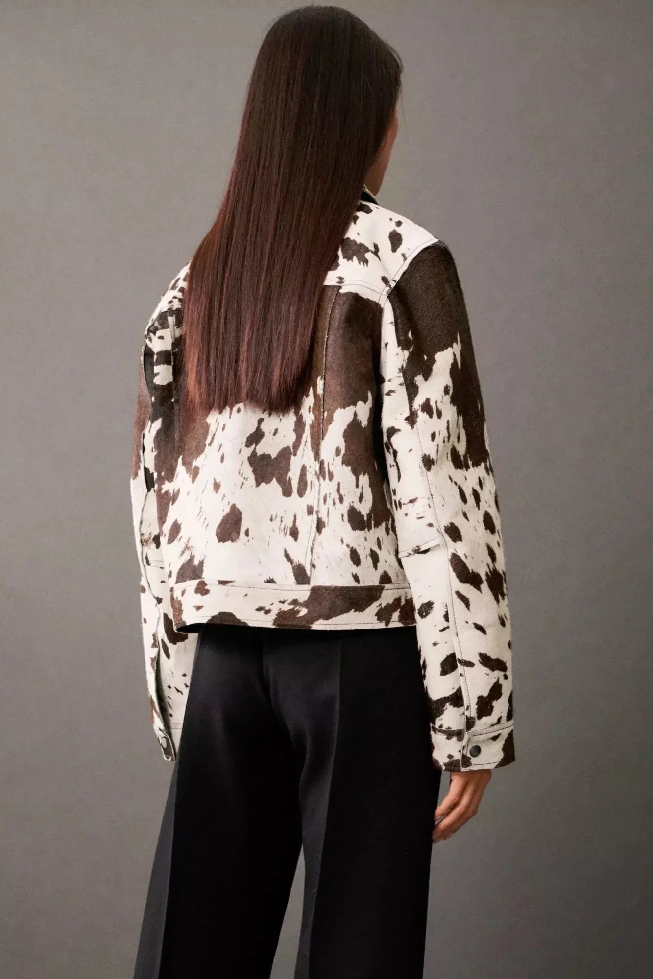 Giacca stile camicia con pelliccia sintetica stampa muccata