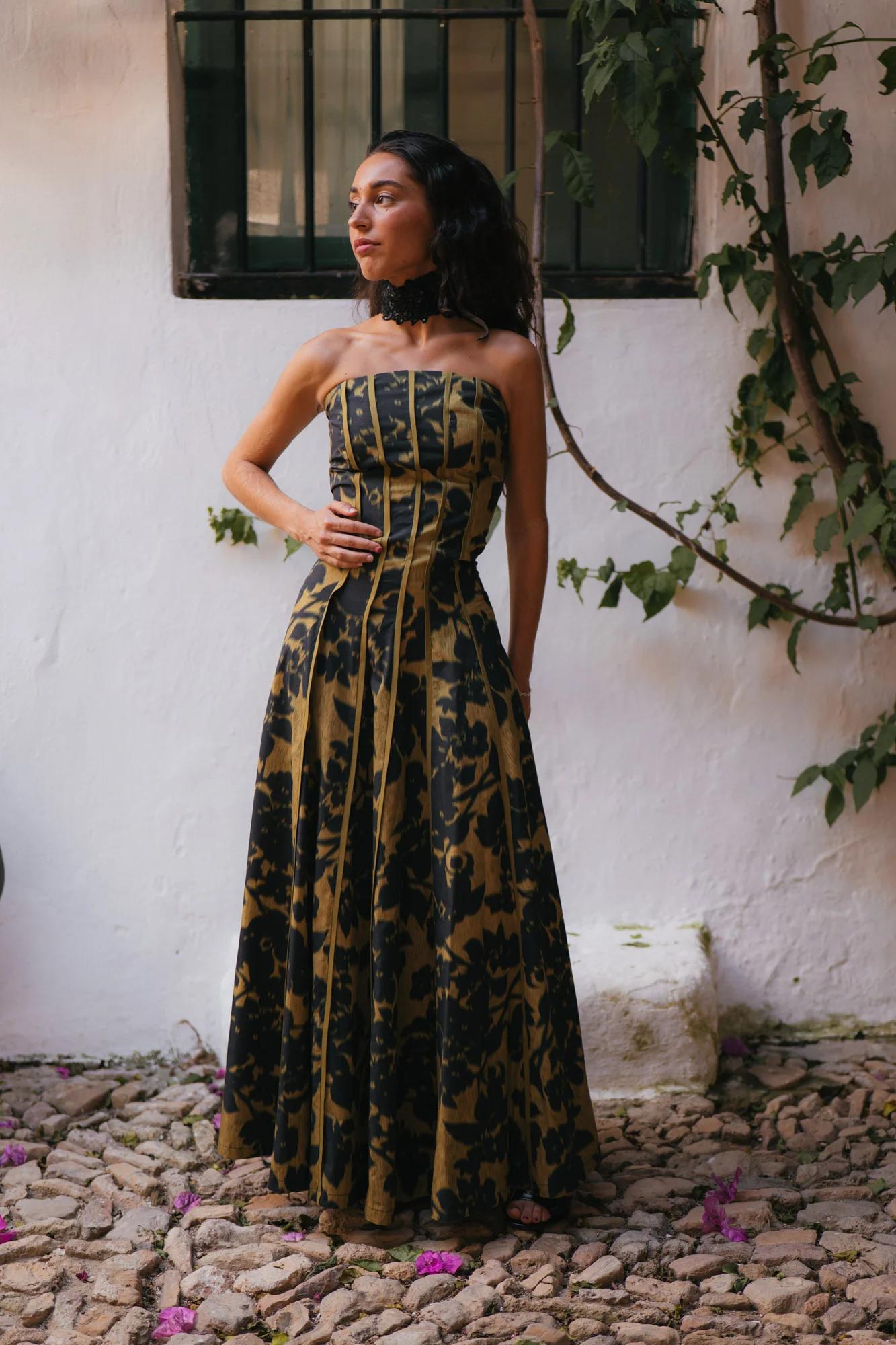 Vestito lungo maxi senza spalline con stampa vintage