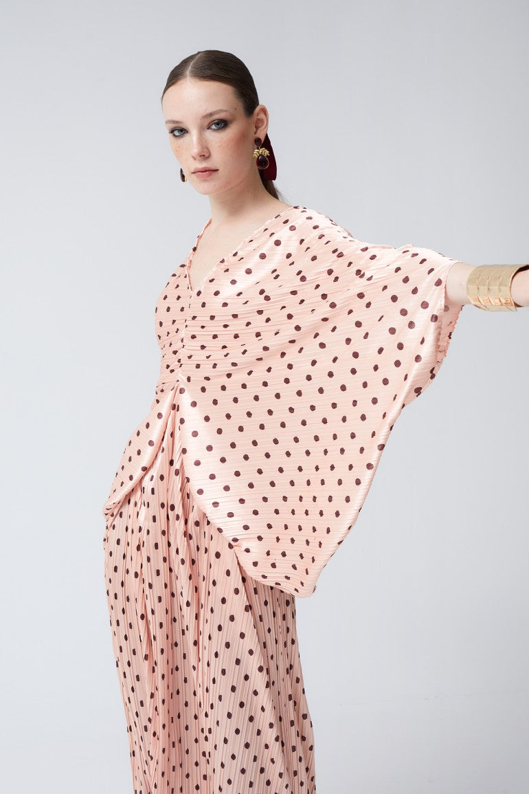 Vestito midi drappeggiato rosa a pois con scollo a V di Betty Rosa