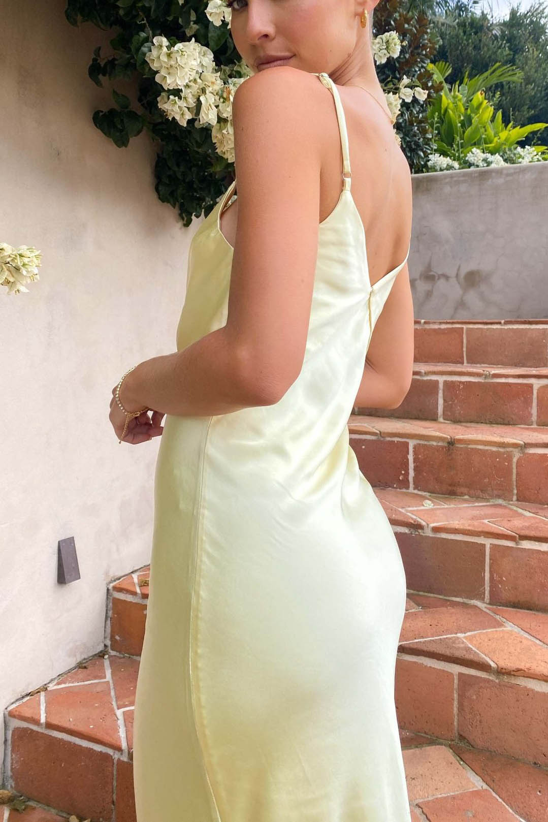 Vestito lungo massimo sensuale con schiena scoperta