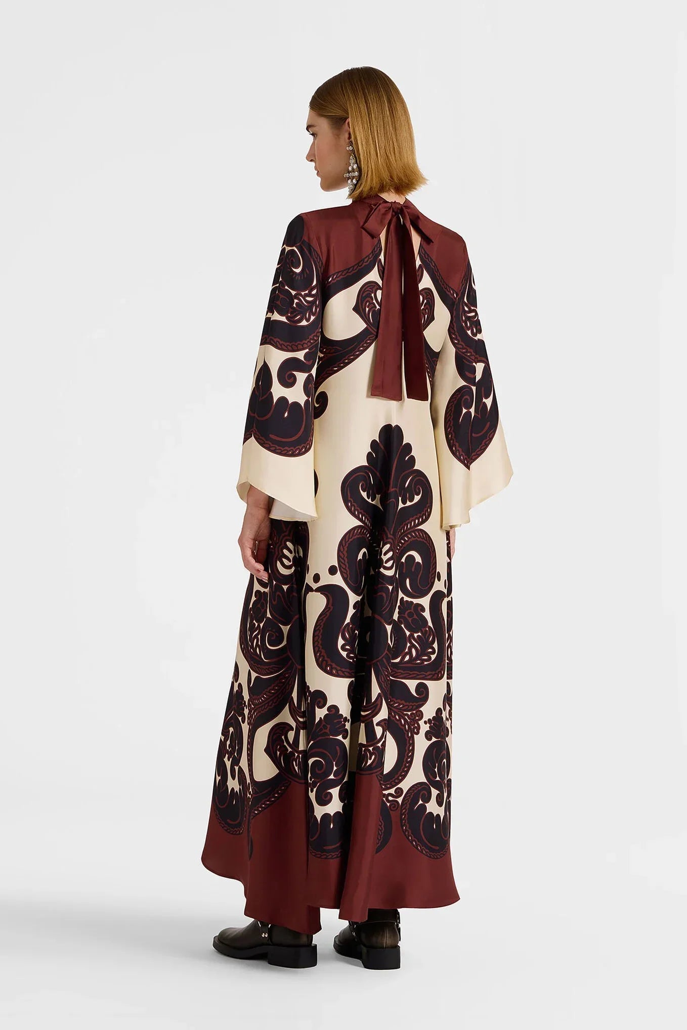 Vestito in satin con stampa di grenadella
