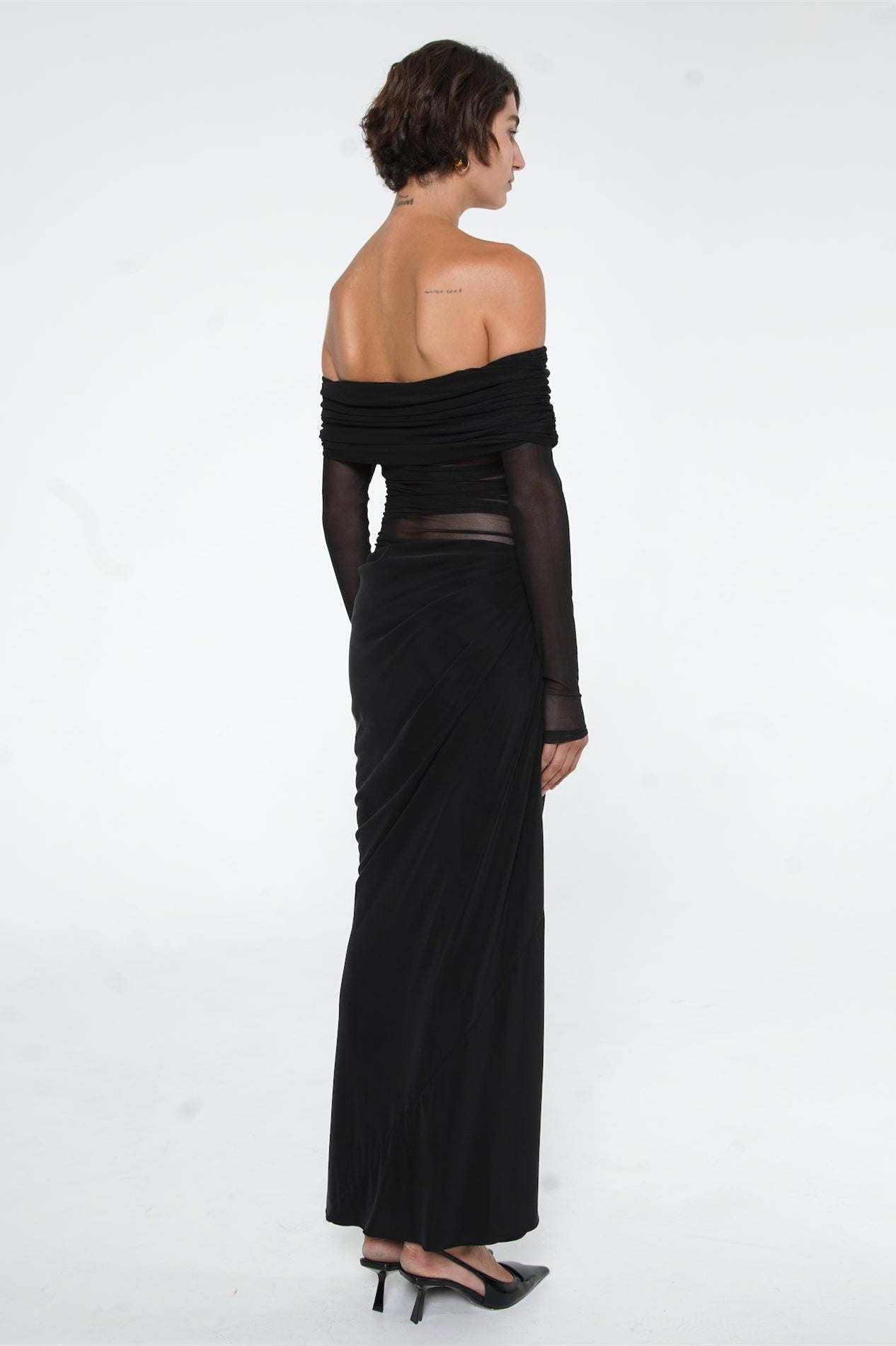 Vestito lungo trasparente con spalle scoperte Lillian