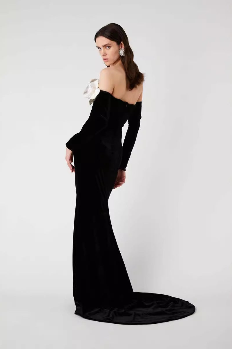Vestito lungo maxi con fiocco a fiocco stile Lara in velluto senza spalline