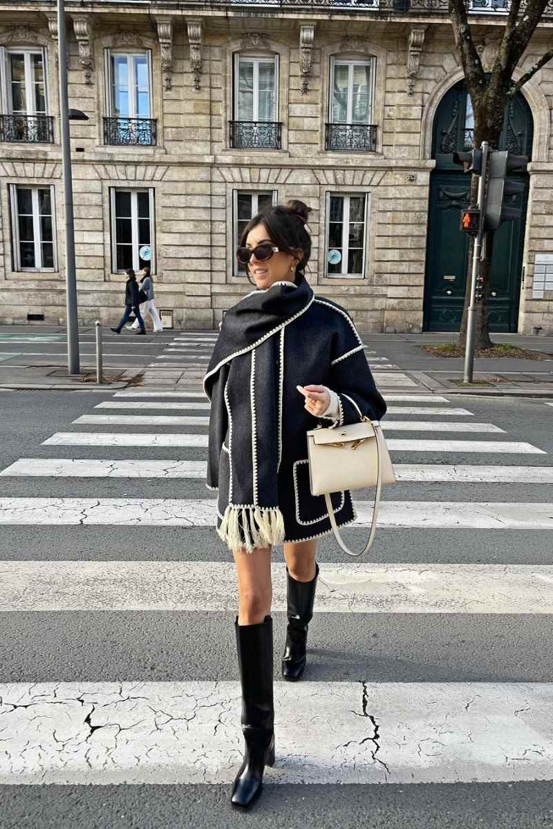 Giacca con sciarpa Nalainda