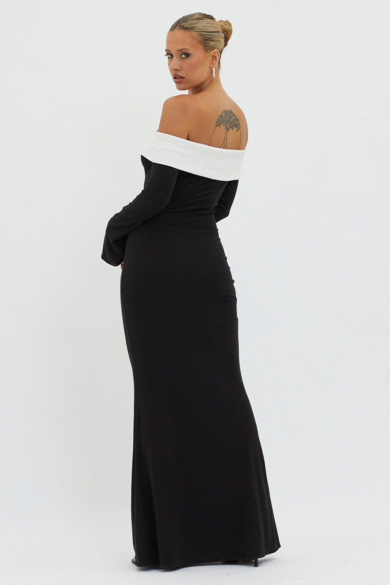 Vestito Maxi in Maglia con Spalle Scoperte Aeris
