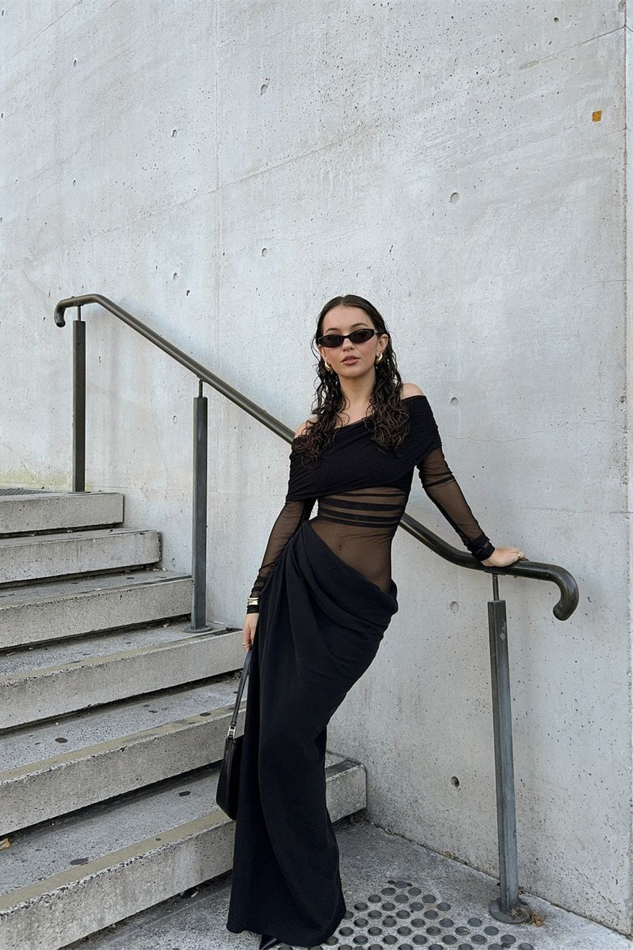 Vestito lungo trasparente con spalle scoperte Lillian