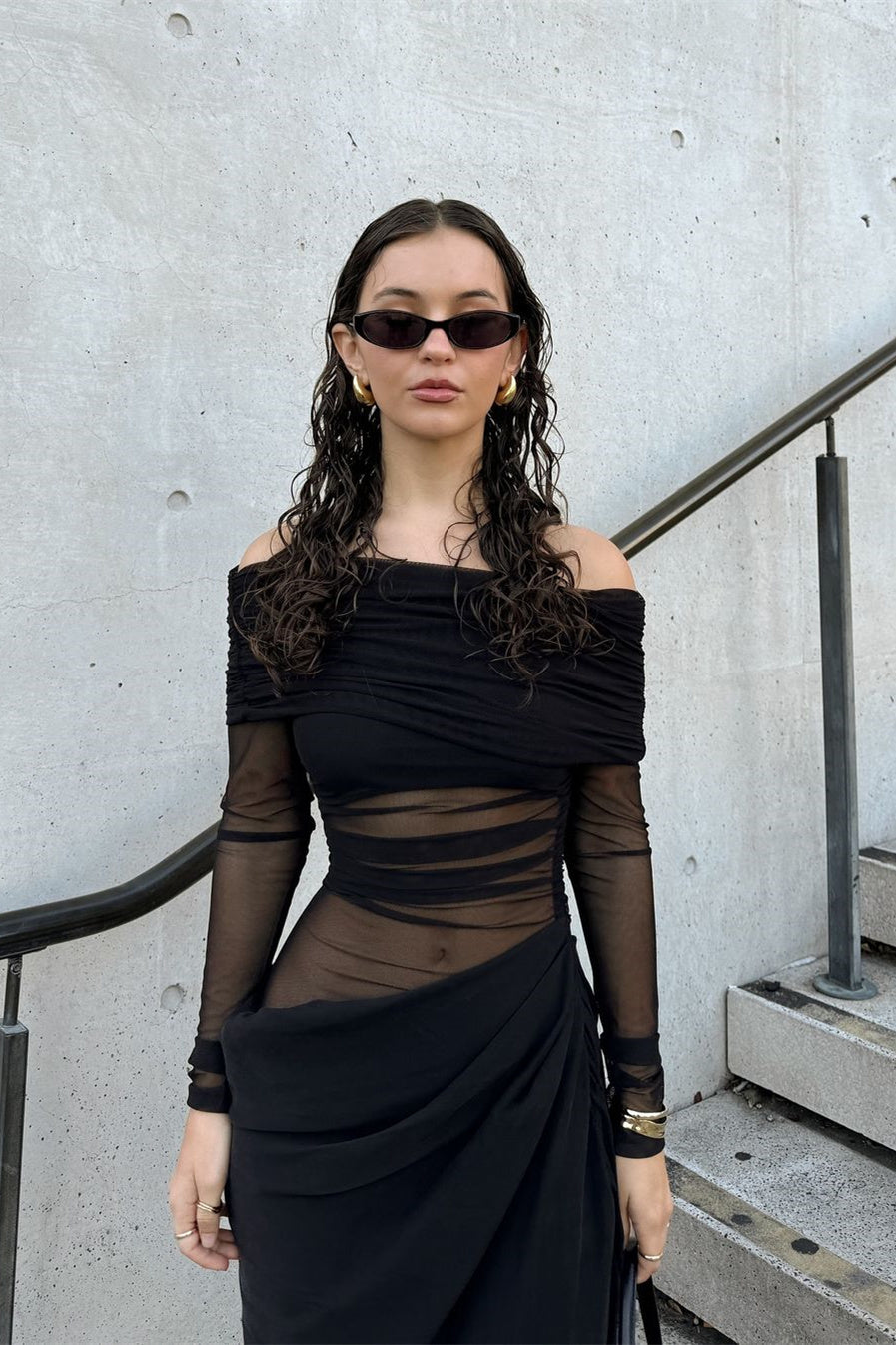 Vestito lungo trasparente con spalle scoperte Lillian