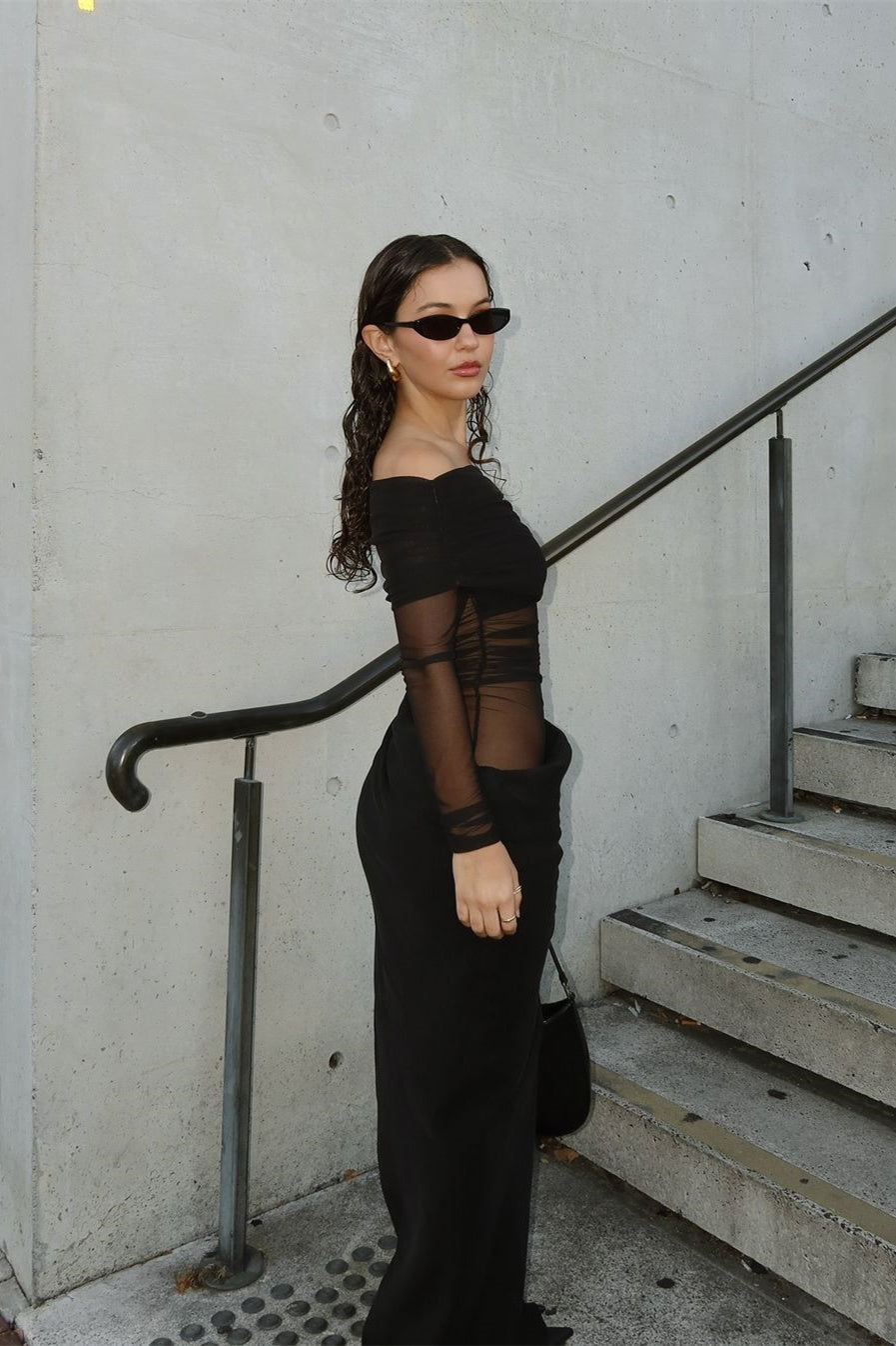 Vestito lungo trasparente con spalle scoperte Lillian