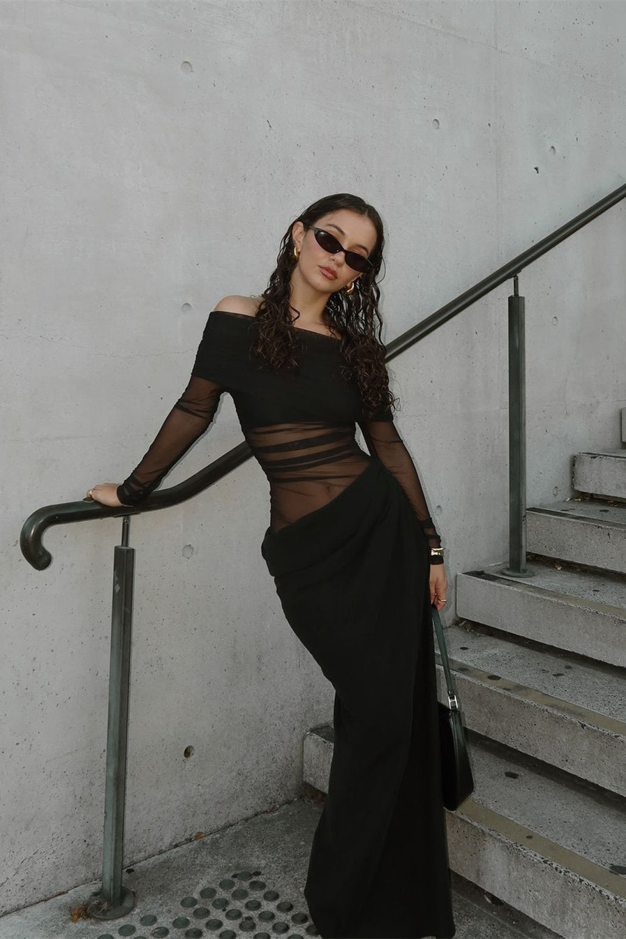 Vestito lungo trasparente con spalle scoperte Lillian
