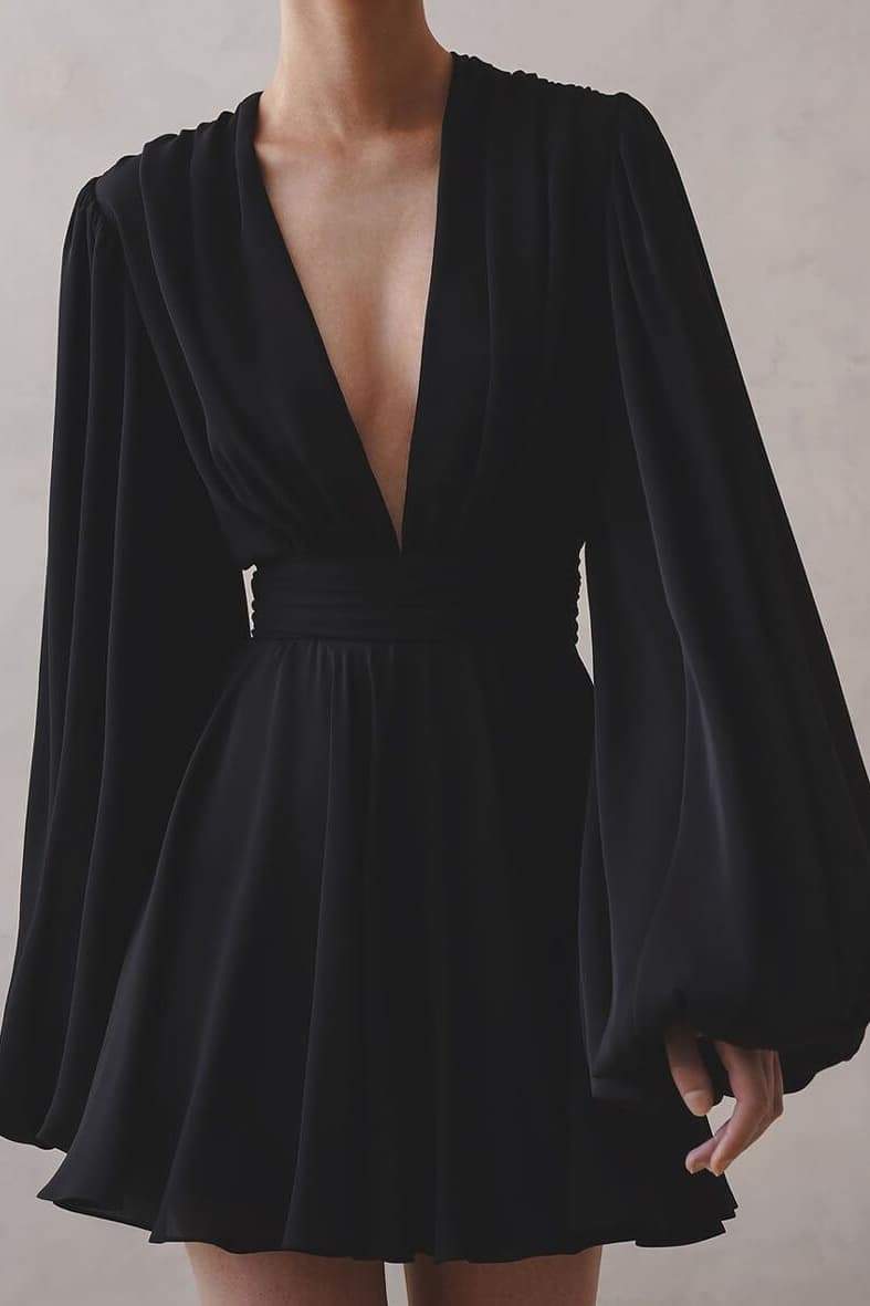 Vestito corto con scollo a V profondo Amelia