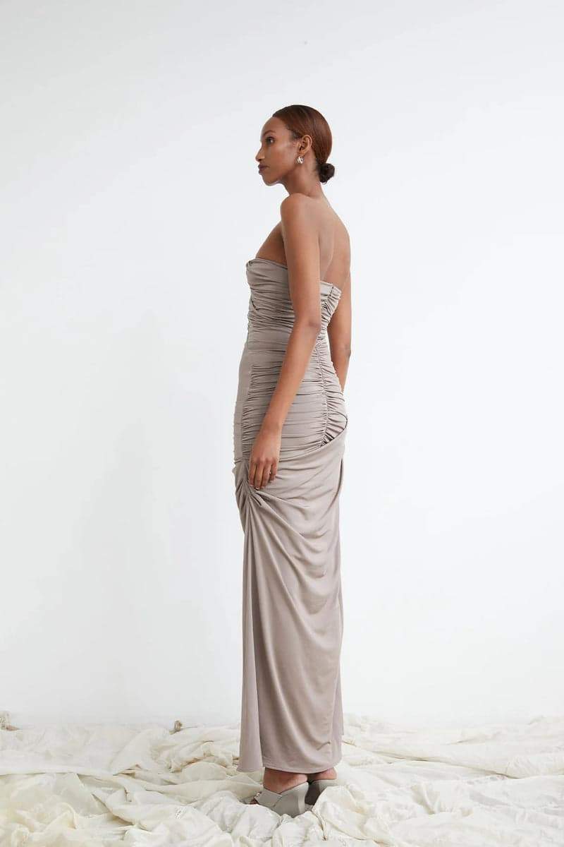 Vestito lungo maxi a collo a V arricciato Arlene